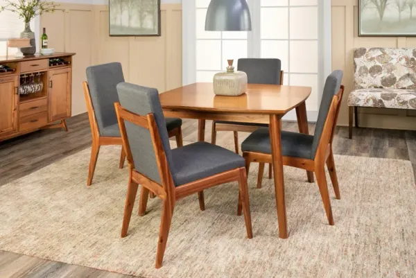 Tyler Modern Extension Table With 4 Upholstered Chairs