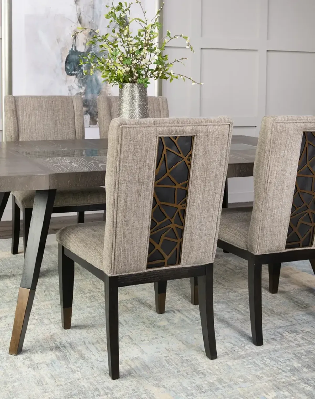 Ashland Table With 4 Upholstered Chairs