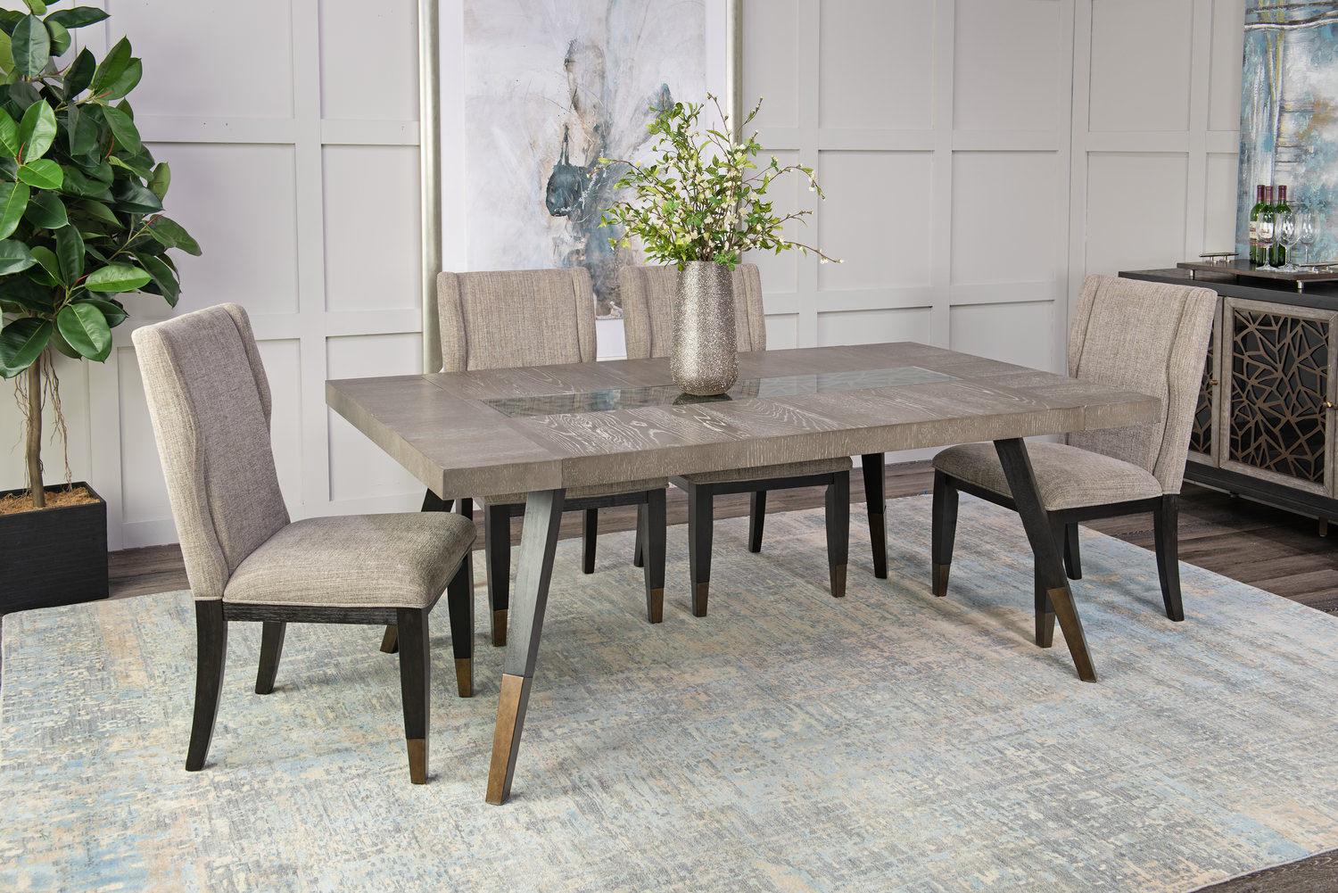 Ashland Table With 4 Upholstered Chairs