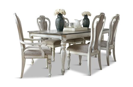 Larissa Heights Table With 4 side chairs