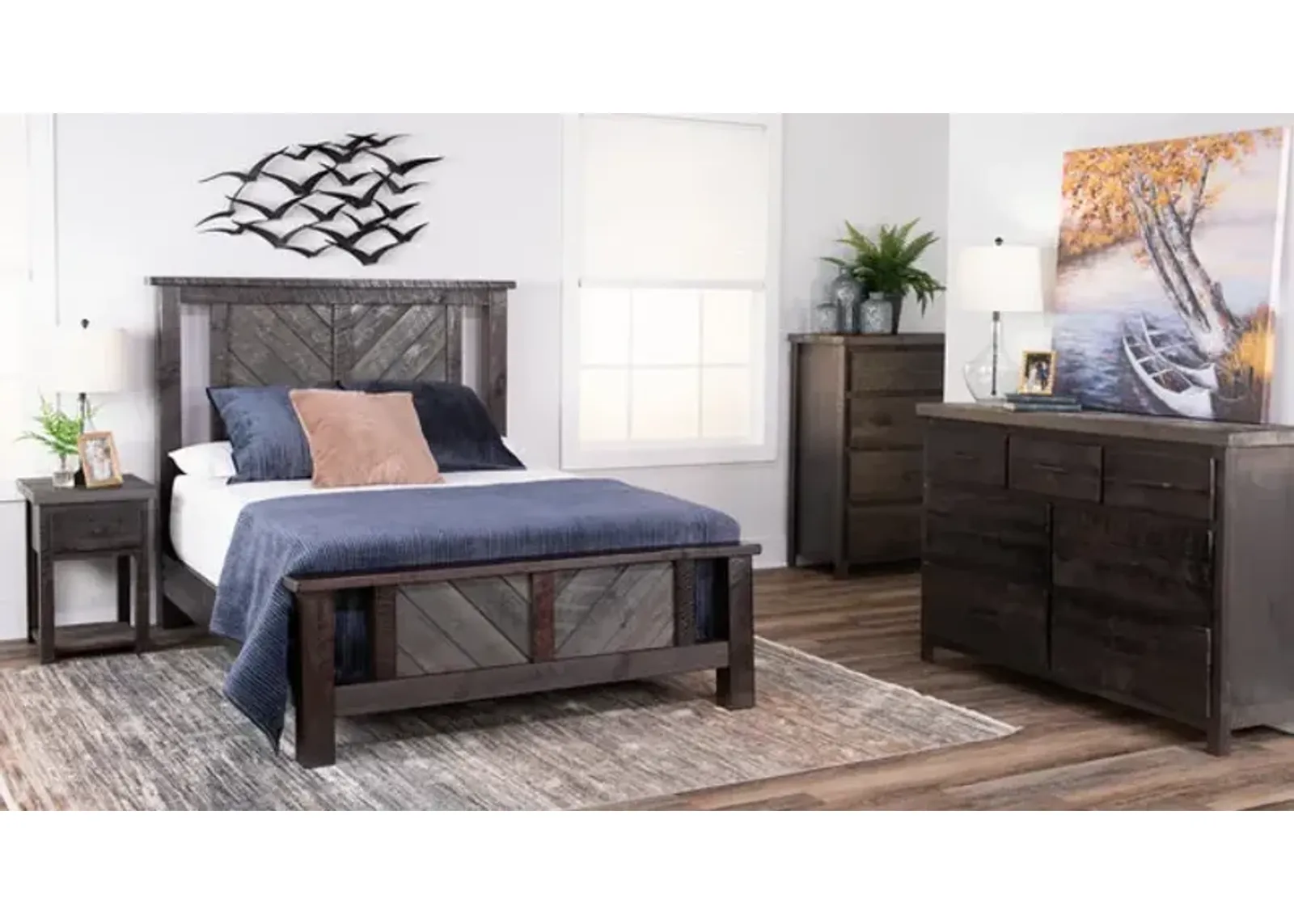 Woodshop Carriage Queen Bedroom Suite With 1 Drawer Nightstand