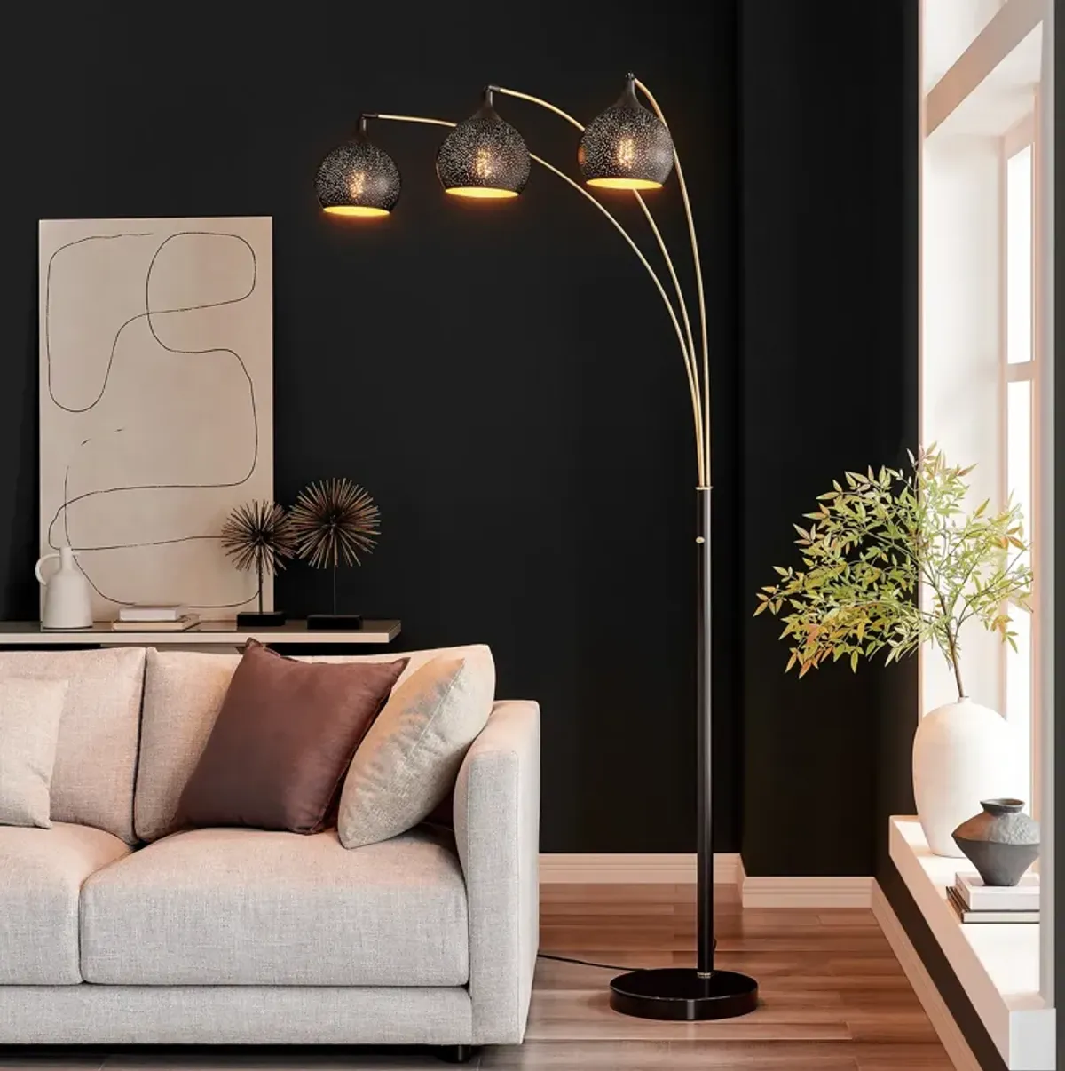 Rayssa Arc Lamp