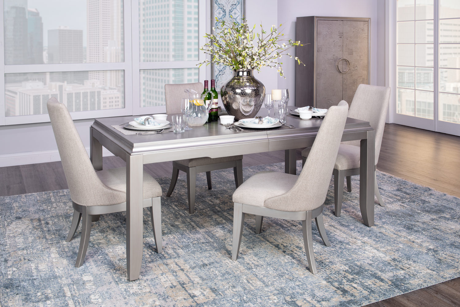 Montage Dining Table With 4 Chairs