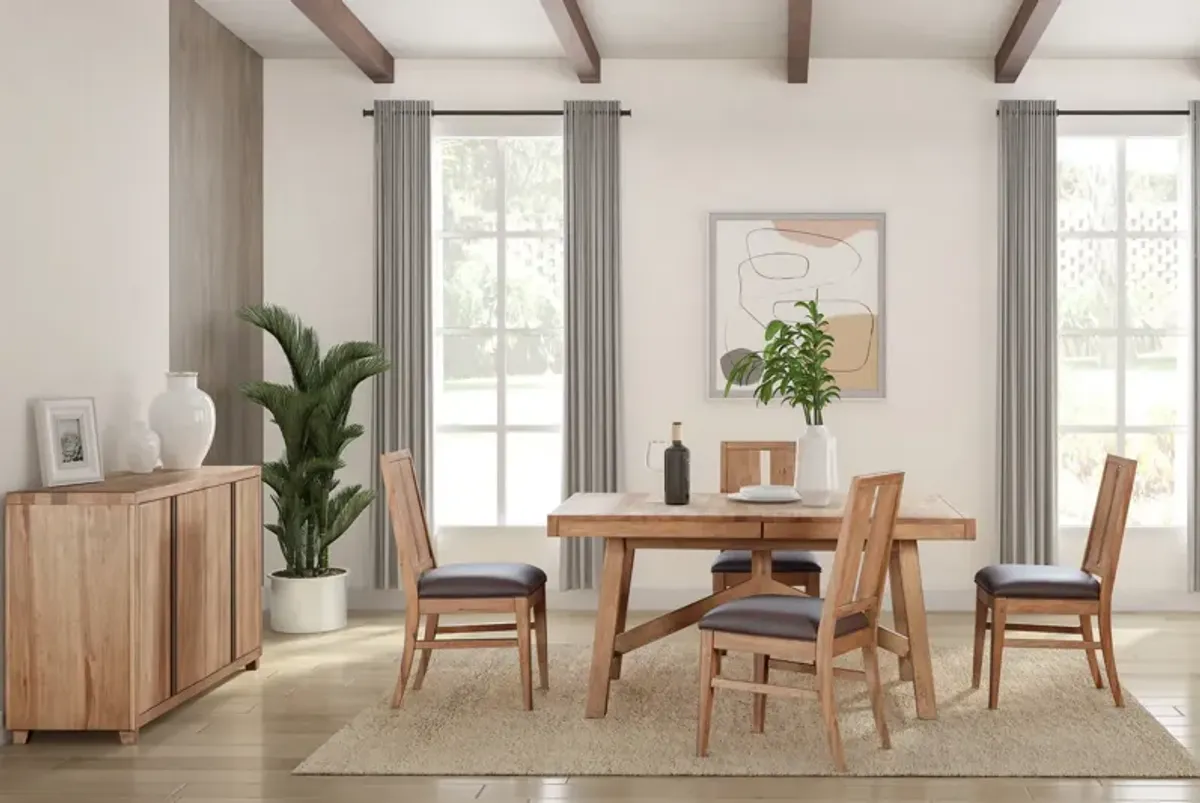 Casual Loft solid hickory extension table with 4 leather seat chairs