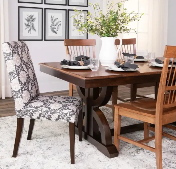 Portico Table With 4 Clayton Chairs And 2 Noah Chairs