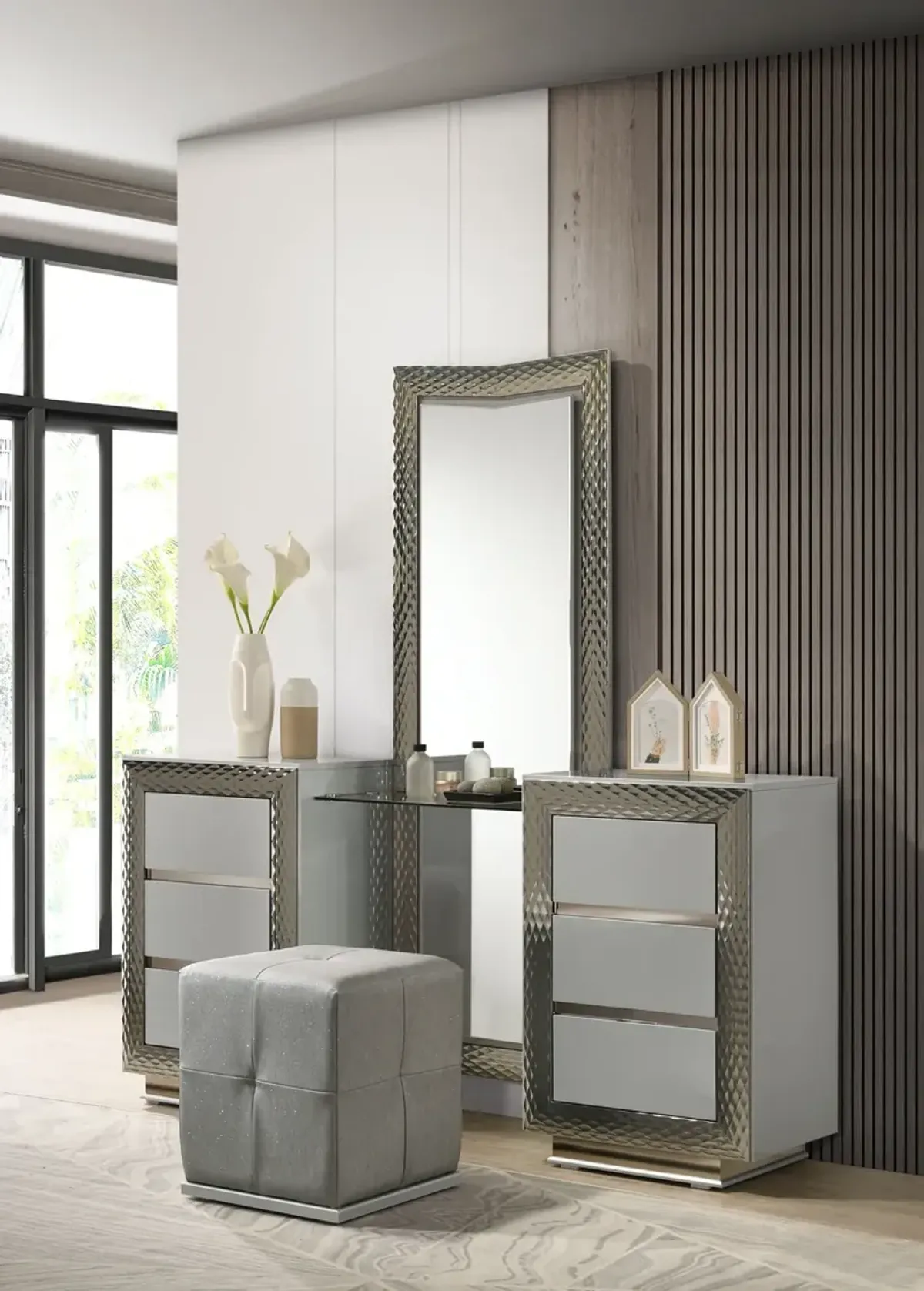 Desiree Vanity Set