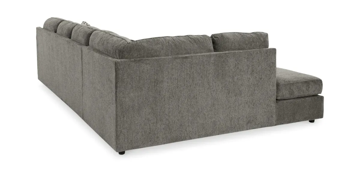 Brinley Sectional With Right Chaise