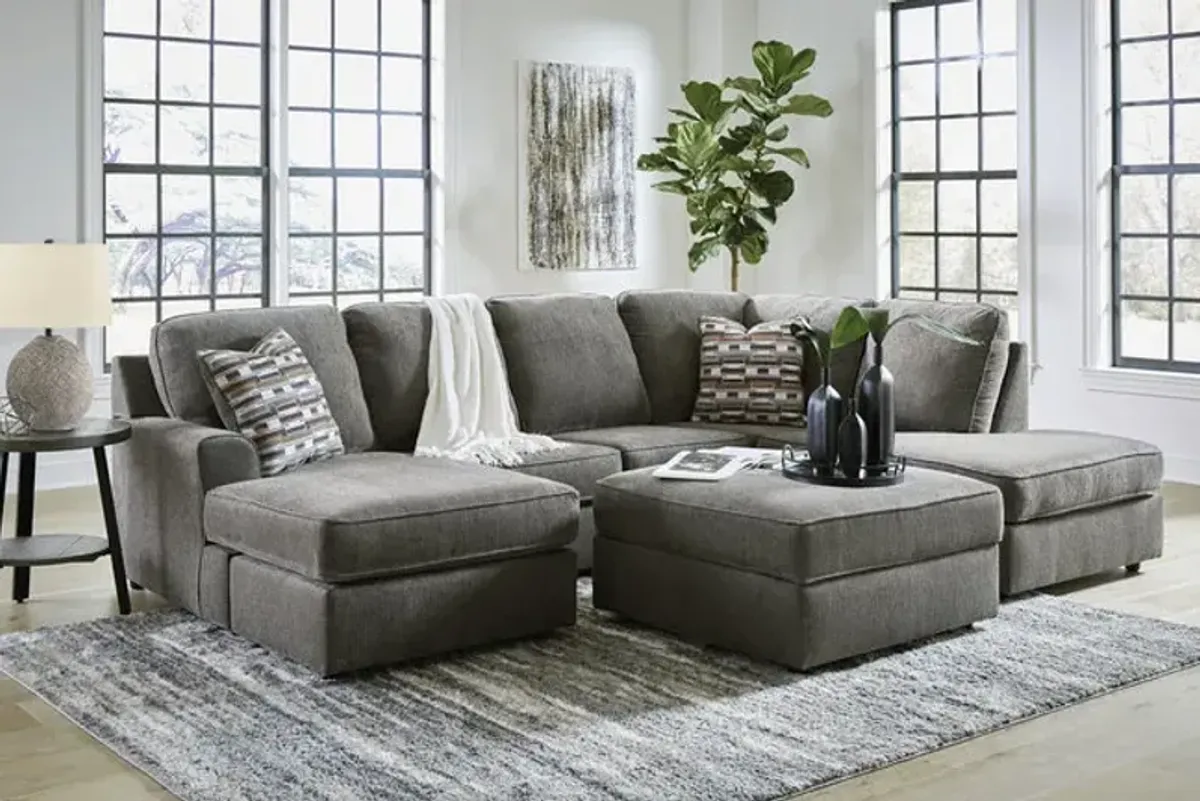 Brinley Sectional With Left Chaise And Ottoman