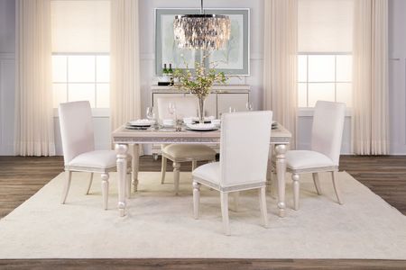 Glimmering Heights Dining Table with 4 Side Chairs