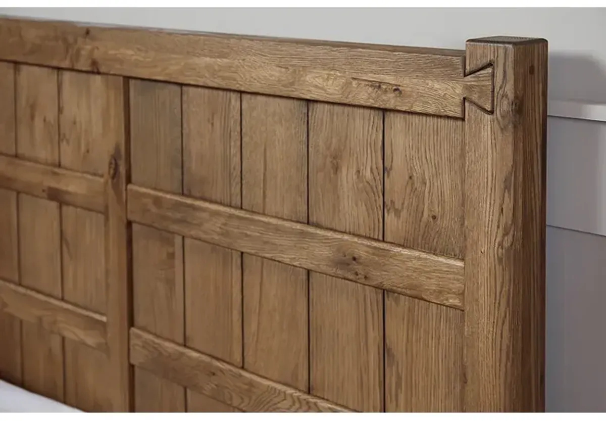 Vaughan-Bassett Dovetail Natural Board & Batten Queen Headboard