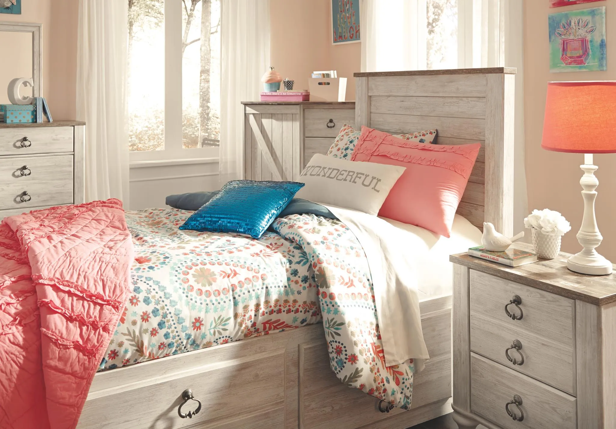 WILLOWTON TWIN PANEL BED WITH 2 STORAGE DRAWERS WHITEWASH SIGNATURE DESIGN