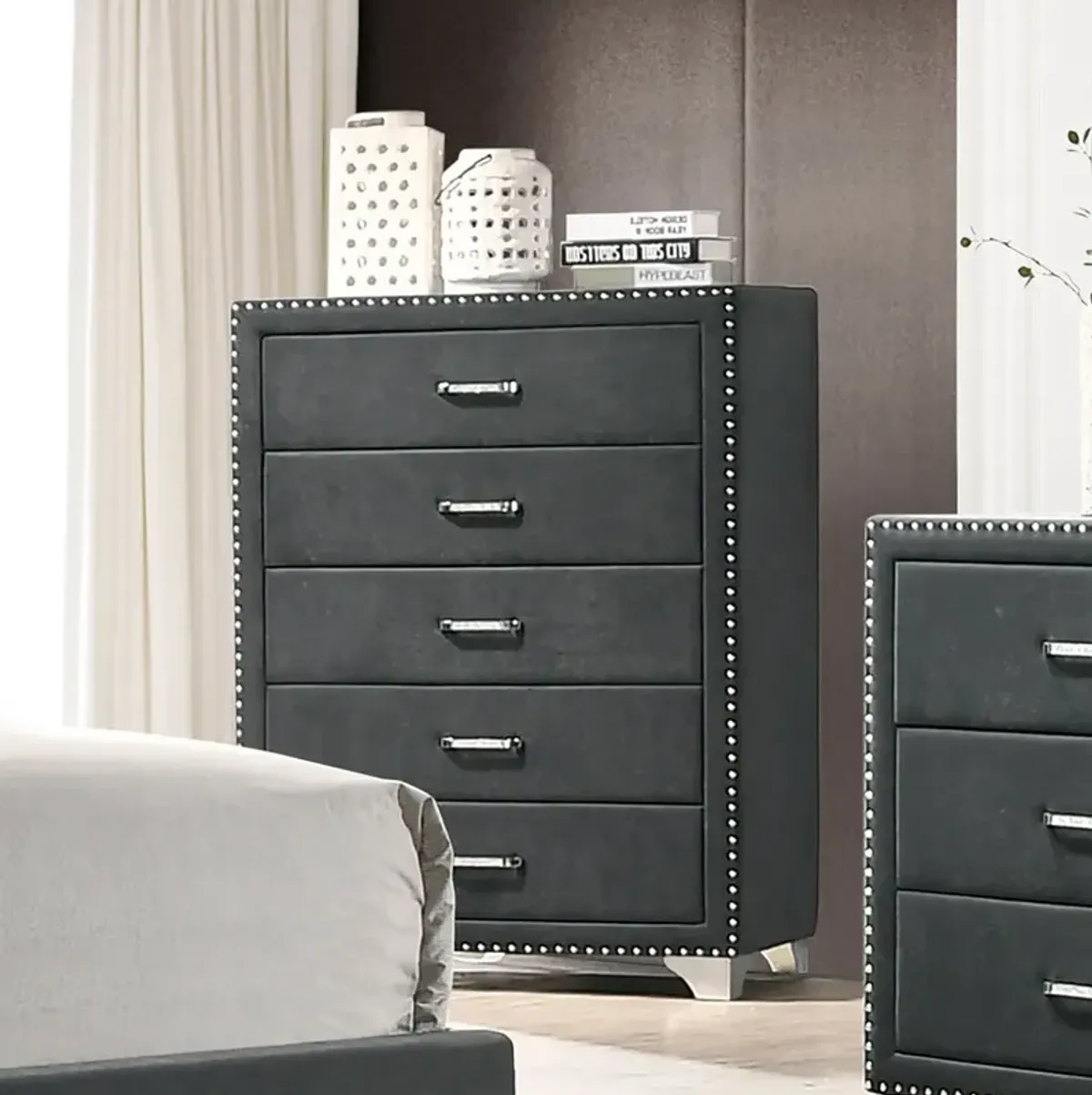 Coaster Melody 5-Drawer Bedroom Chest Grey