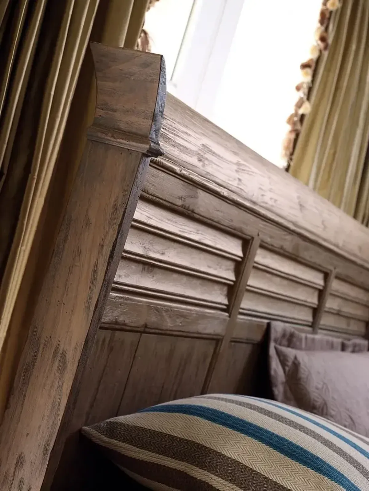 Kincaid Shelter Bed Weatherford Heather King Headboard