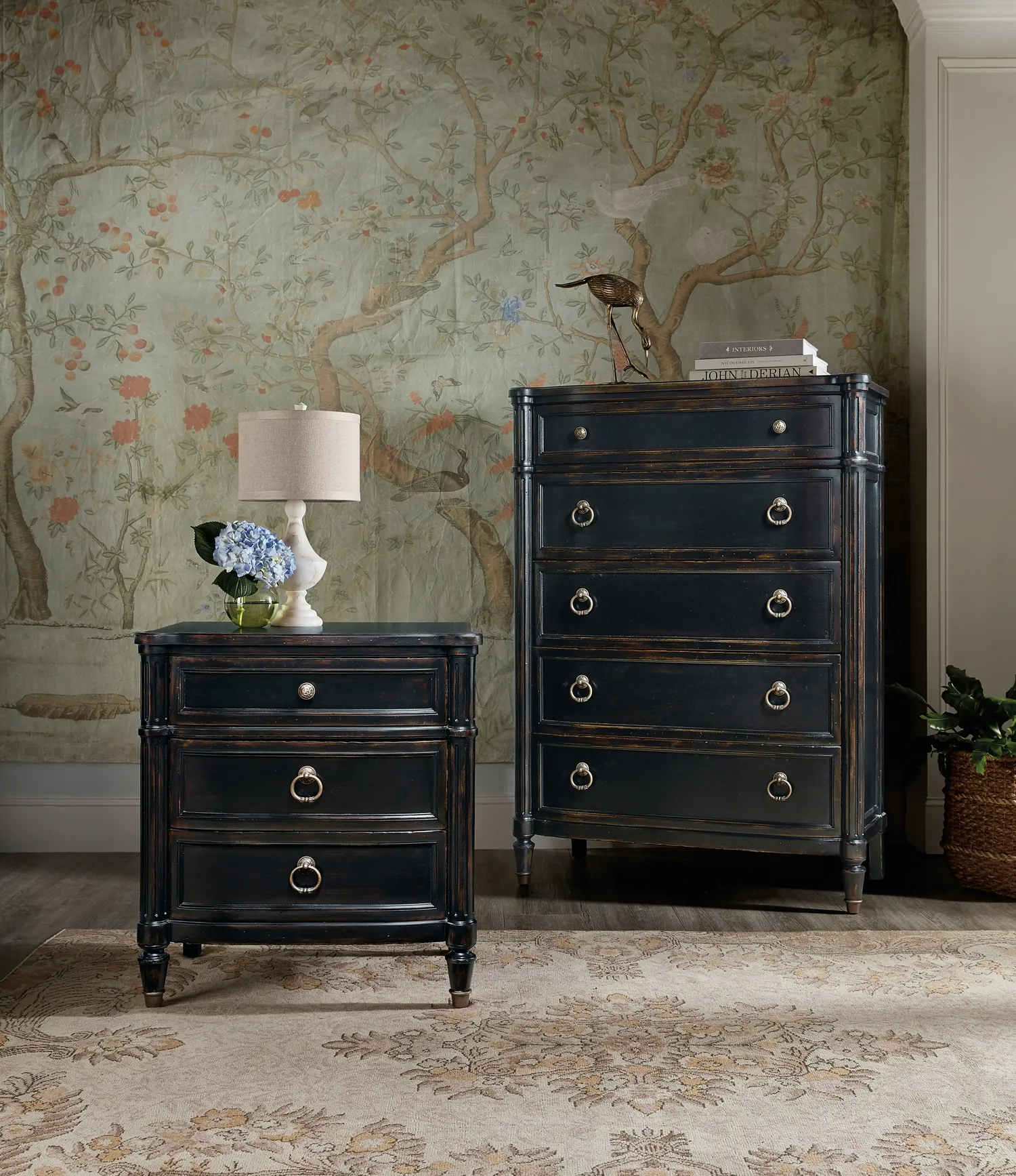 CHARLESTON BLACK FIVE DRAWER CHEST