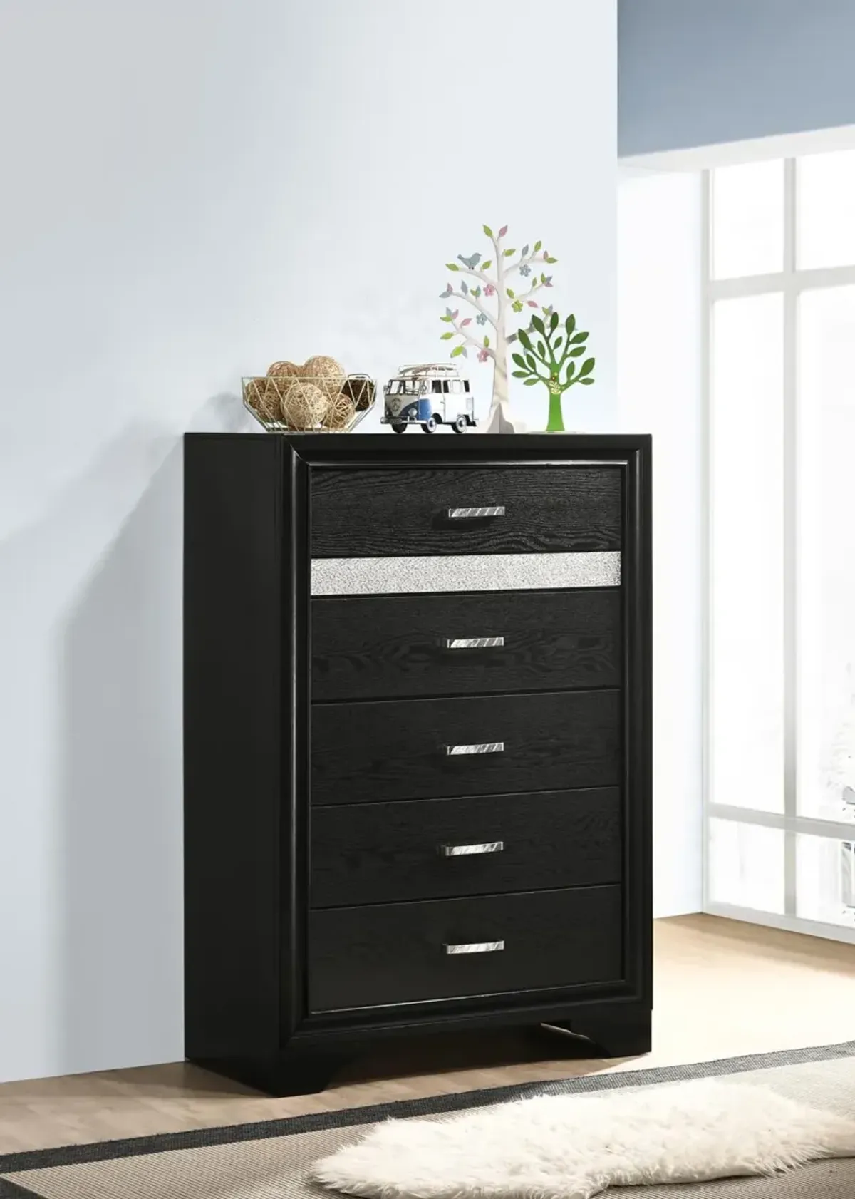 Coaster Miranda 5-Drawer Bedroom Chest Black