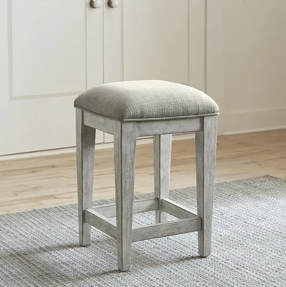 Liberty Furniture Antique White Heartland Upholstered Console Stool