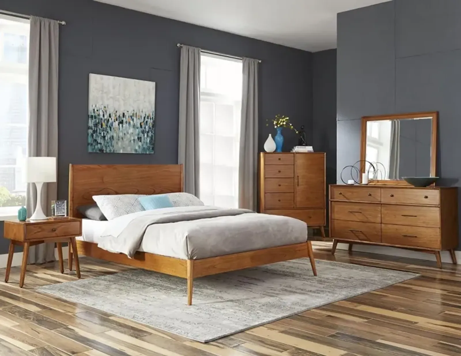 Sunny Designs American Modern Cinnamon Eastern King Panel Bed