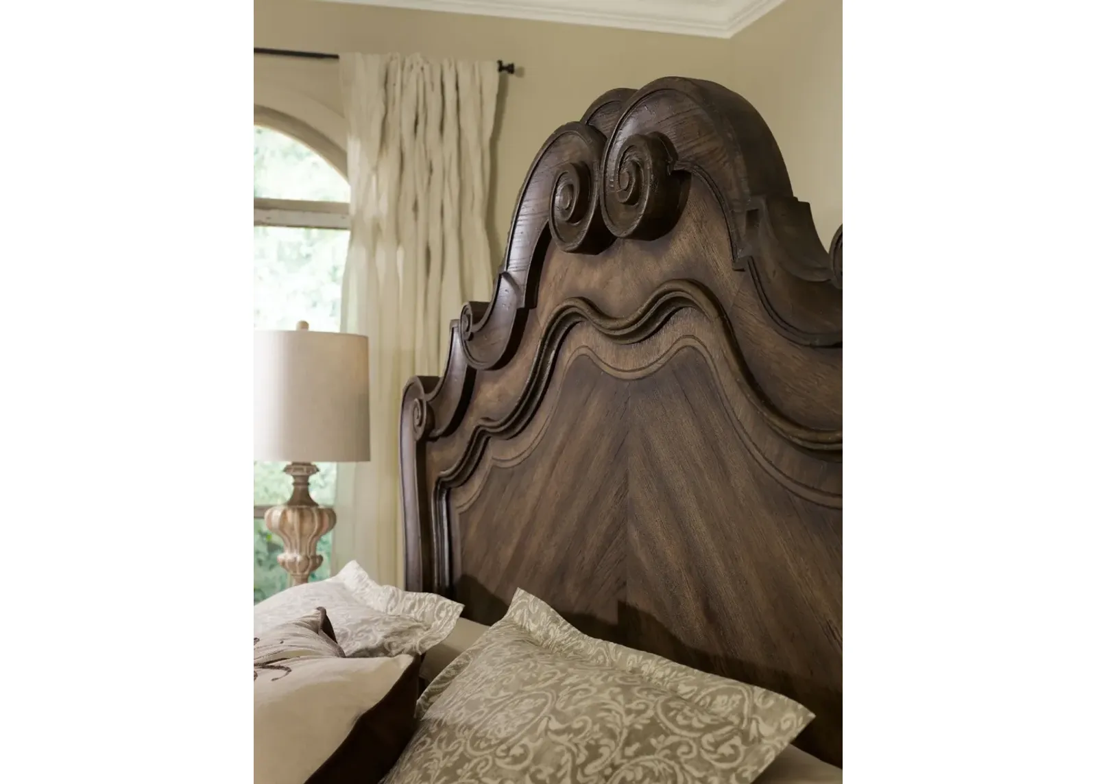 Hooker Furniture Rhapsody King Panel Bed