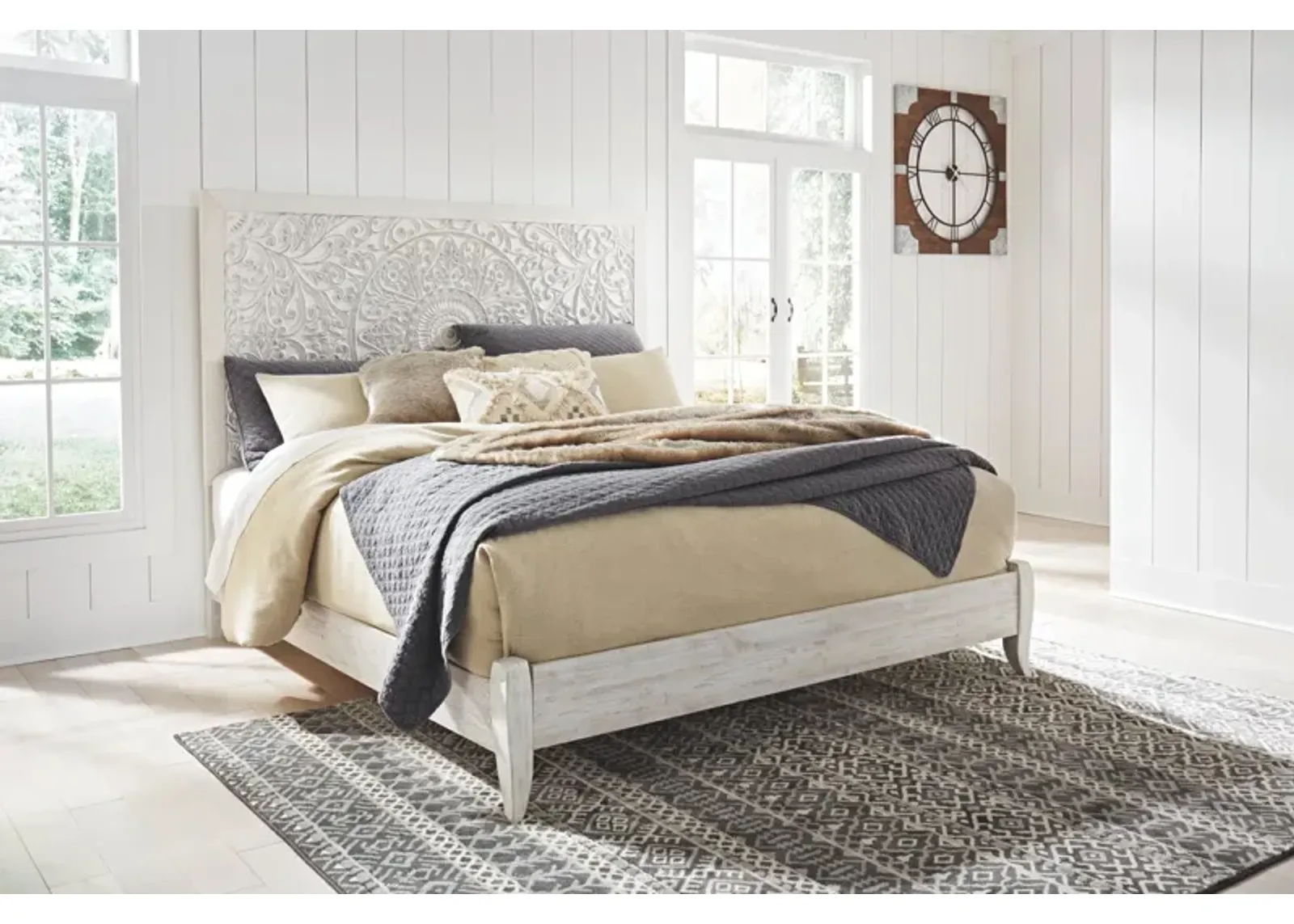 Ashley Paxberry Whitewash King Panel Bed