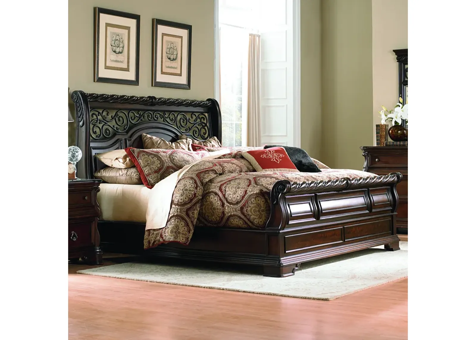 Liberty Furniture Complete Queen Bedroom Set Sleigh Bed, Dresser, Mirror & Chest Arbor Place