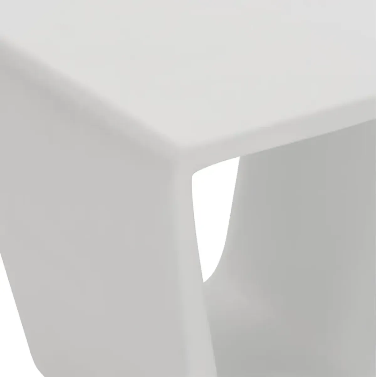 Bernhardt Hyannis Outdoor Accent Table