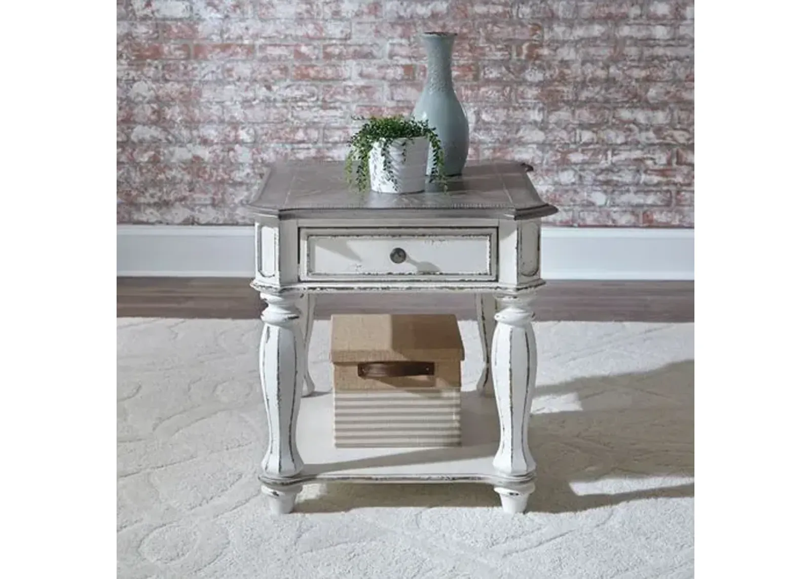 Liberty Furniture Magnolia Manor Antique White 1-Drawer End Table