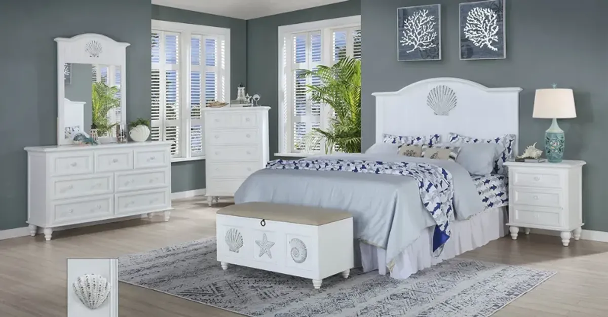 Madison Avenue Sea Haven White 7-Drawer Dresser