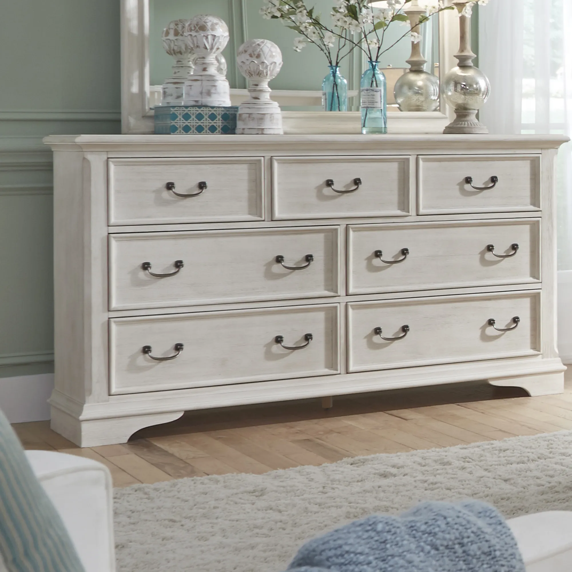 7 DRAWER DRESSER