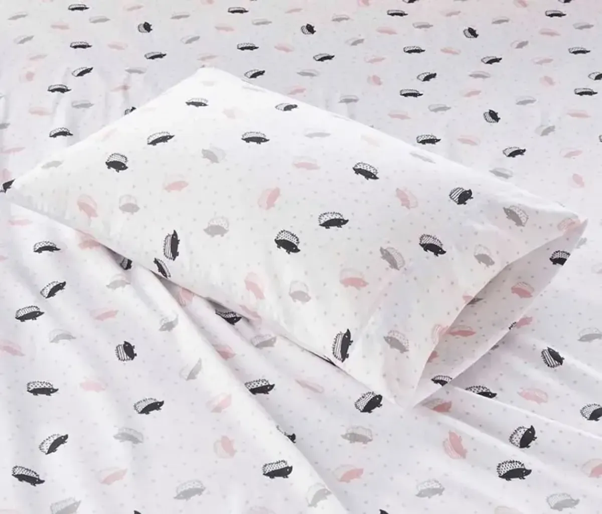 Olliix Intelligent Design Twin Pink/Grey Hedgehogs Cozy Soft Cotton Novelty Print Flannel Sheet Set