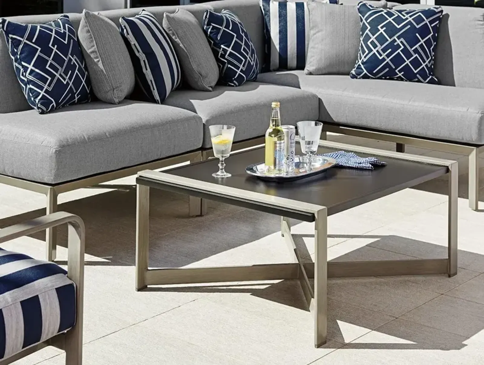 Tommy Bahama Outdoor by Lexington Del Mar Cocktail Coffee Table