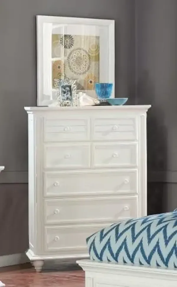Madison Avenue Seaside White 5-Drawer Chest
