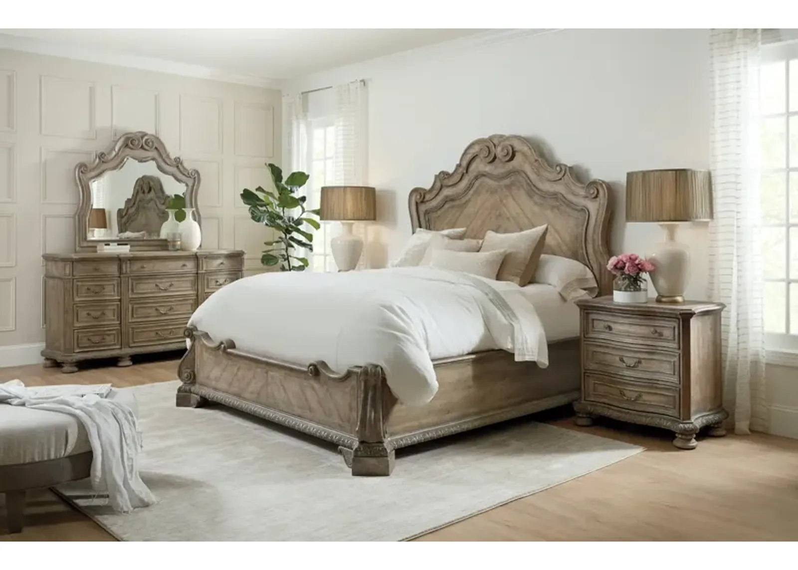 Hooker Furniture Castella King Panel Bed