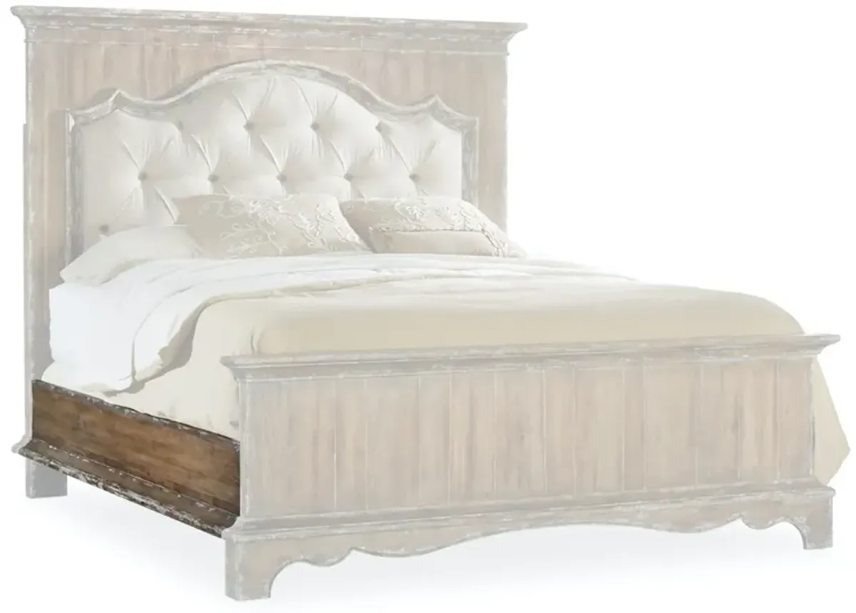 Hooker Furniture Chatelet California King Upholstered Mantle Panel Bed