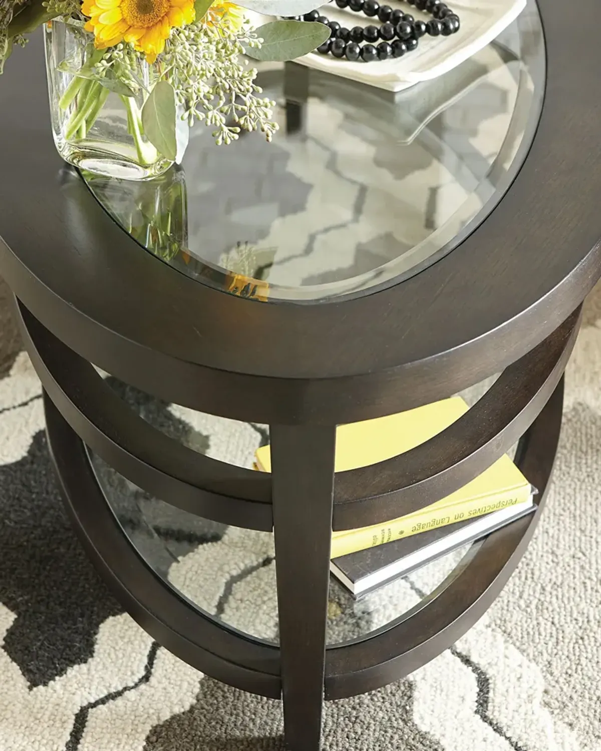 Hammary Urbana Round Cocktail Table