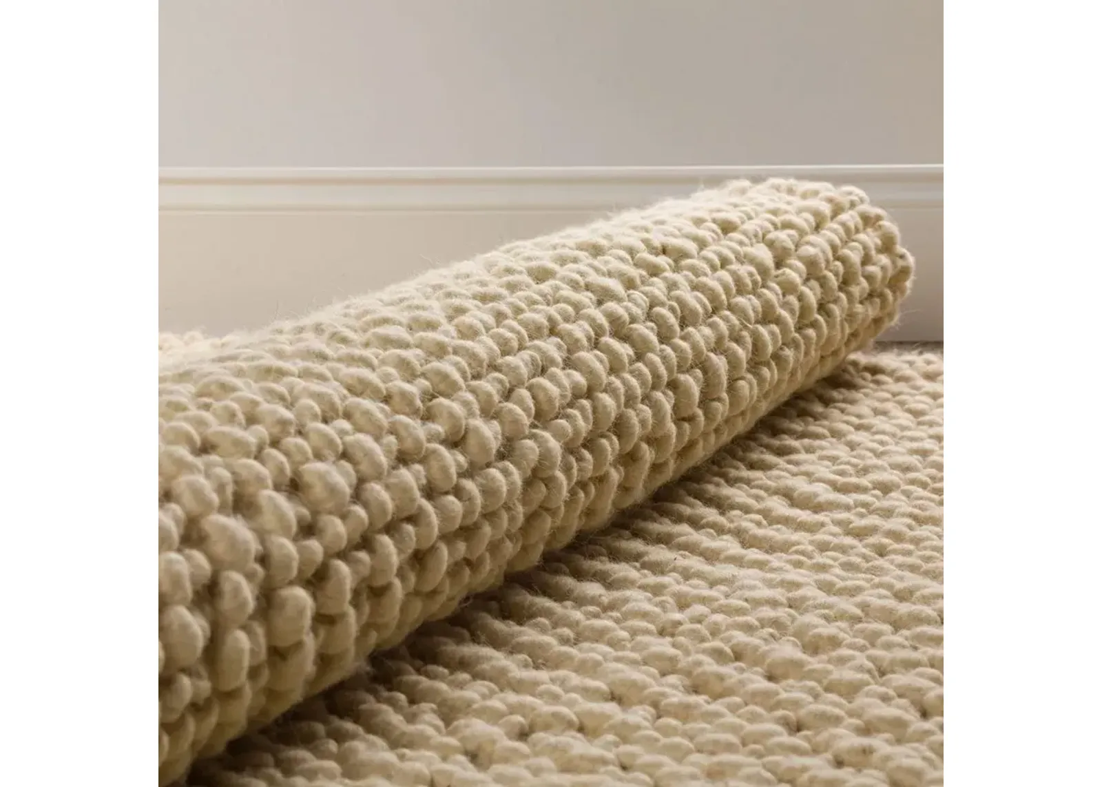 Dalyn Gorbea Vanilla 5'X8' Area Rug