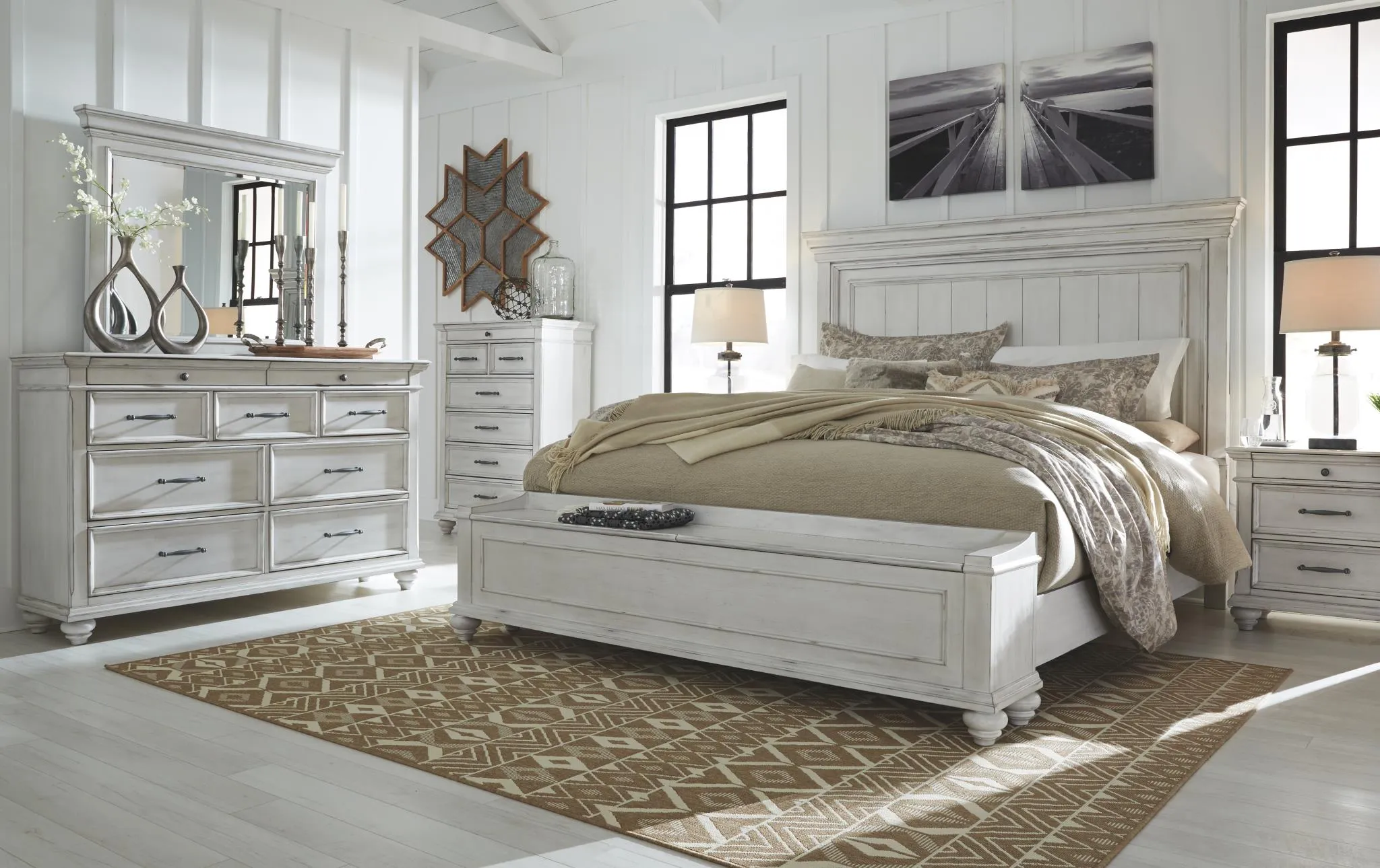 KANWYN KING PANEL BED WITH STORAGE BENCH WHITEWASH BENCHCRAFT