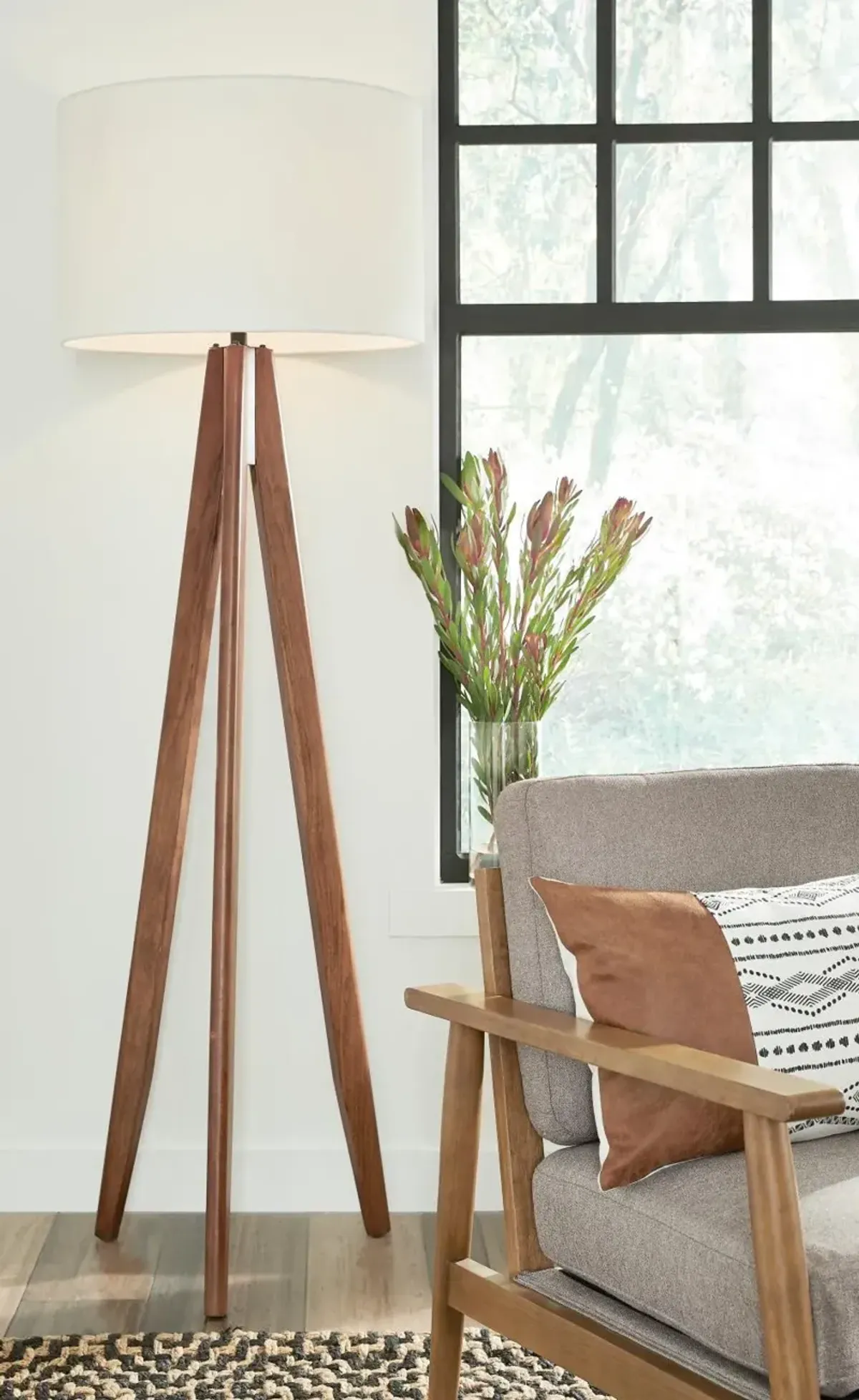 Ashley Dallson Floor Lamp Brown Signature Design