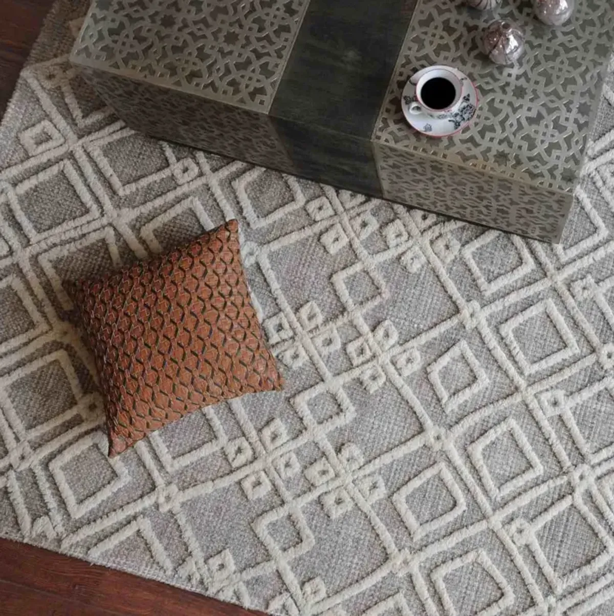 SIEANO GRAY-IVORY 9 X 12 RUG