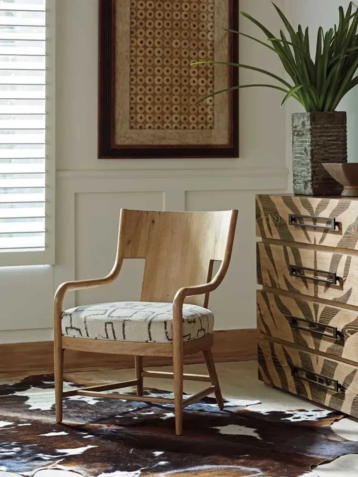 Tommy Bahama Home by Lexington Los Altos Brown & Ivory Radford Chair