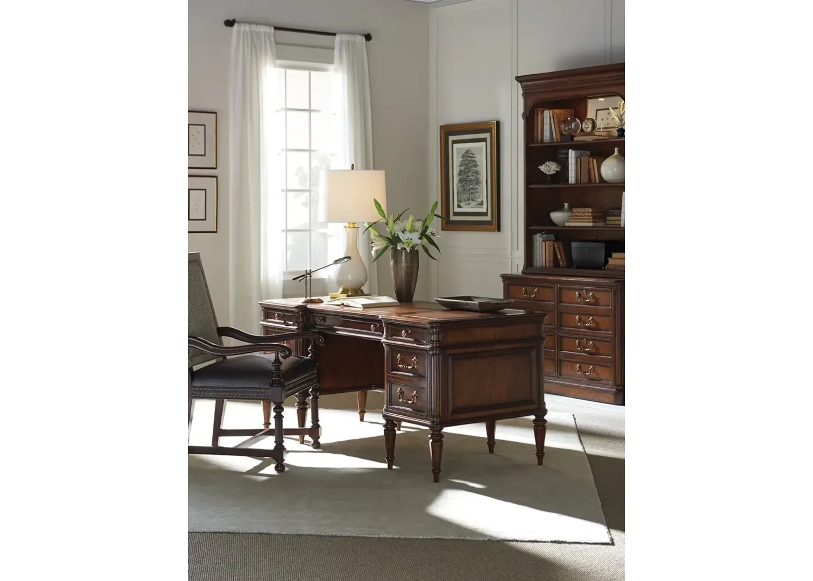 Sligh by Lexington Richmond Hill Wesley Desk