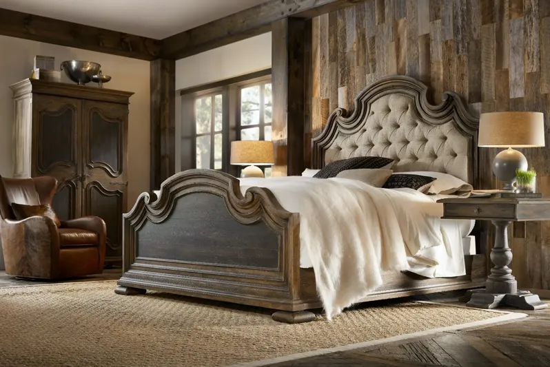 FAIR OAKS CALIFORNIA KING UPHOLSTERED BED