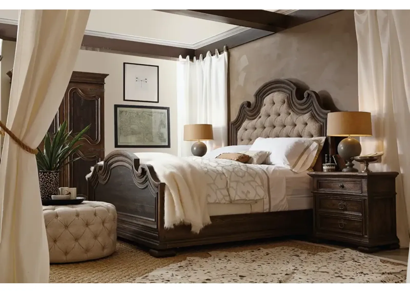 Hooker Furniture Fair Oaks California King Upholstered Bed