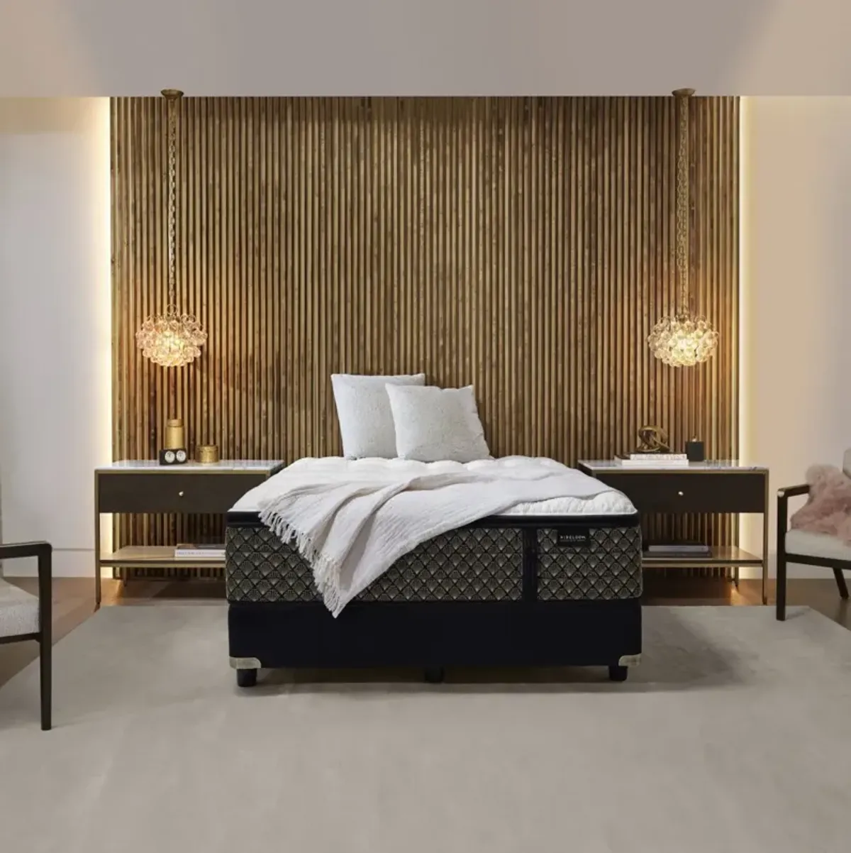 Aireloom Streamline M2 + King Plush Mattress