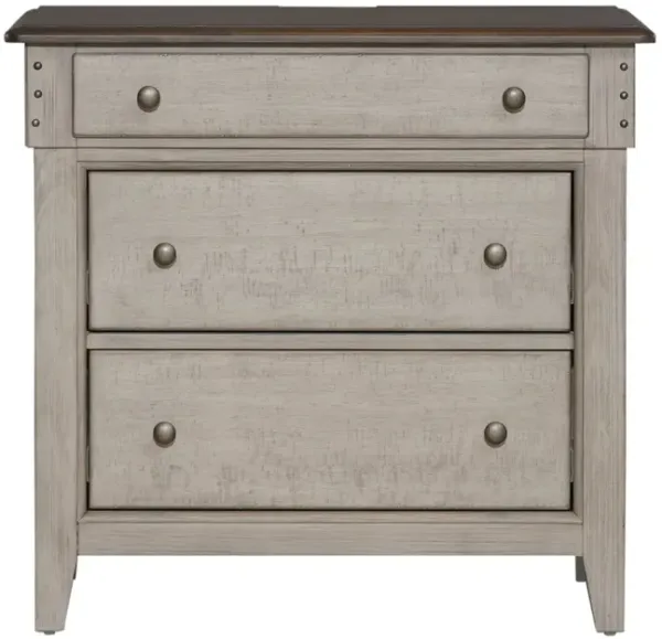 Liberty Furniture Bedside Charging Station Ivy Hollow 3-Drawer Chest