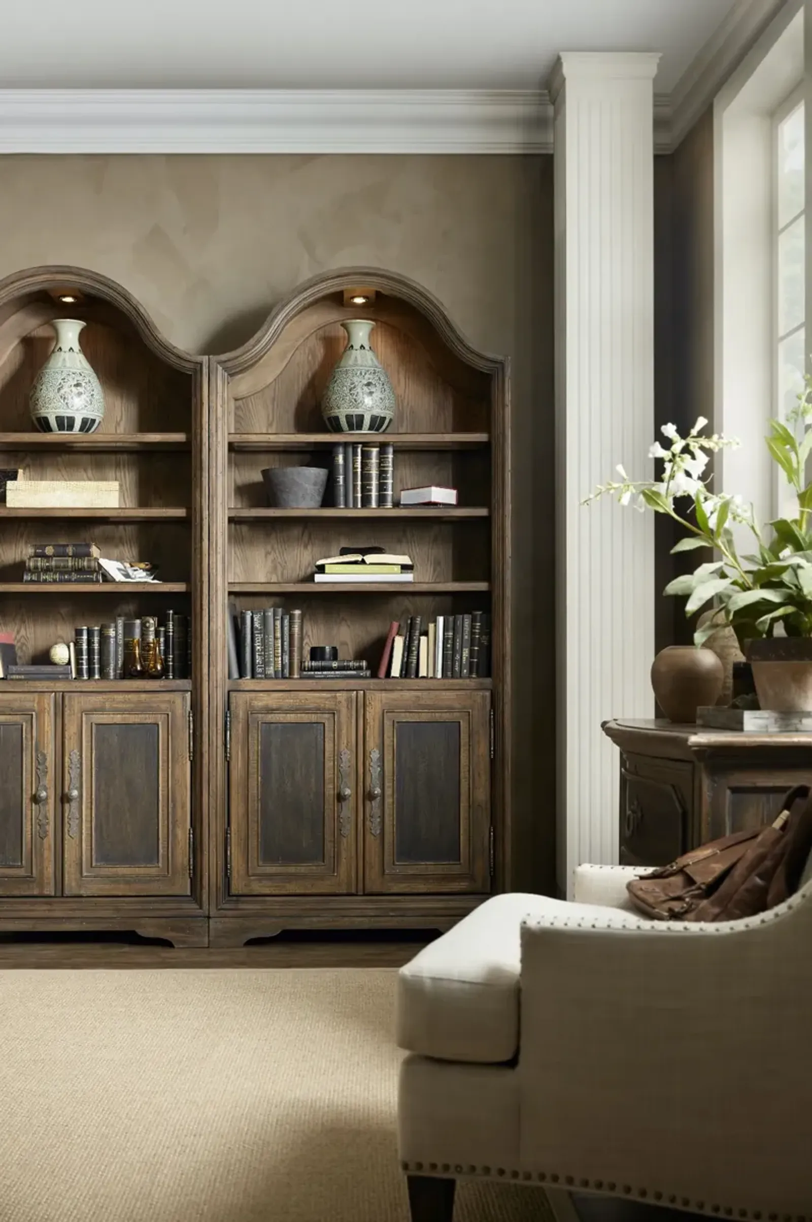 Hooker Furniture Pleasanton Bunching Bookcase