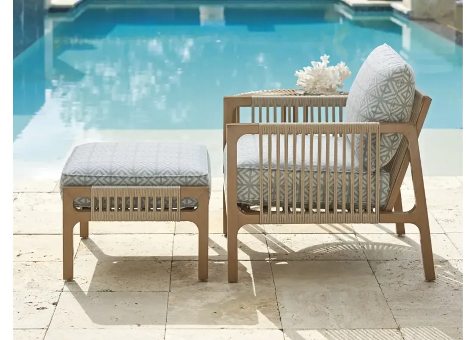 Tommy Bahama Outdoor by Lexington St. Tropez Ottoman