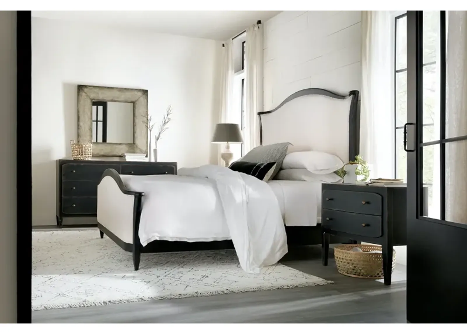 Hooker Furniture Ciao Bella King Upholstered Bed Black