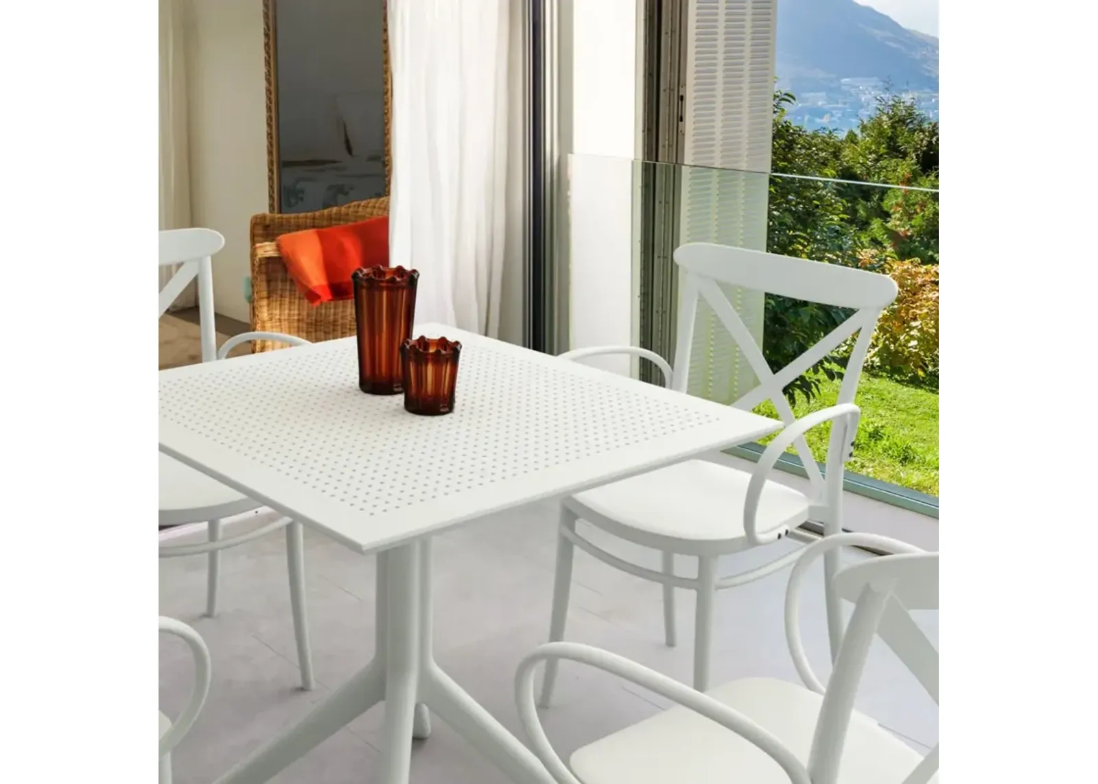 CROSS XL PATIO DINING SET WITH 4 CHAIRS WHITE