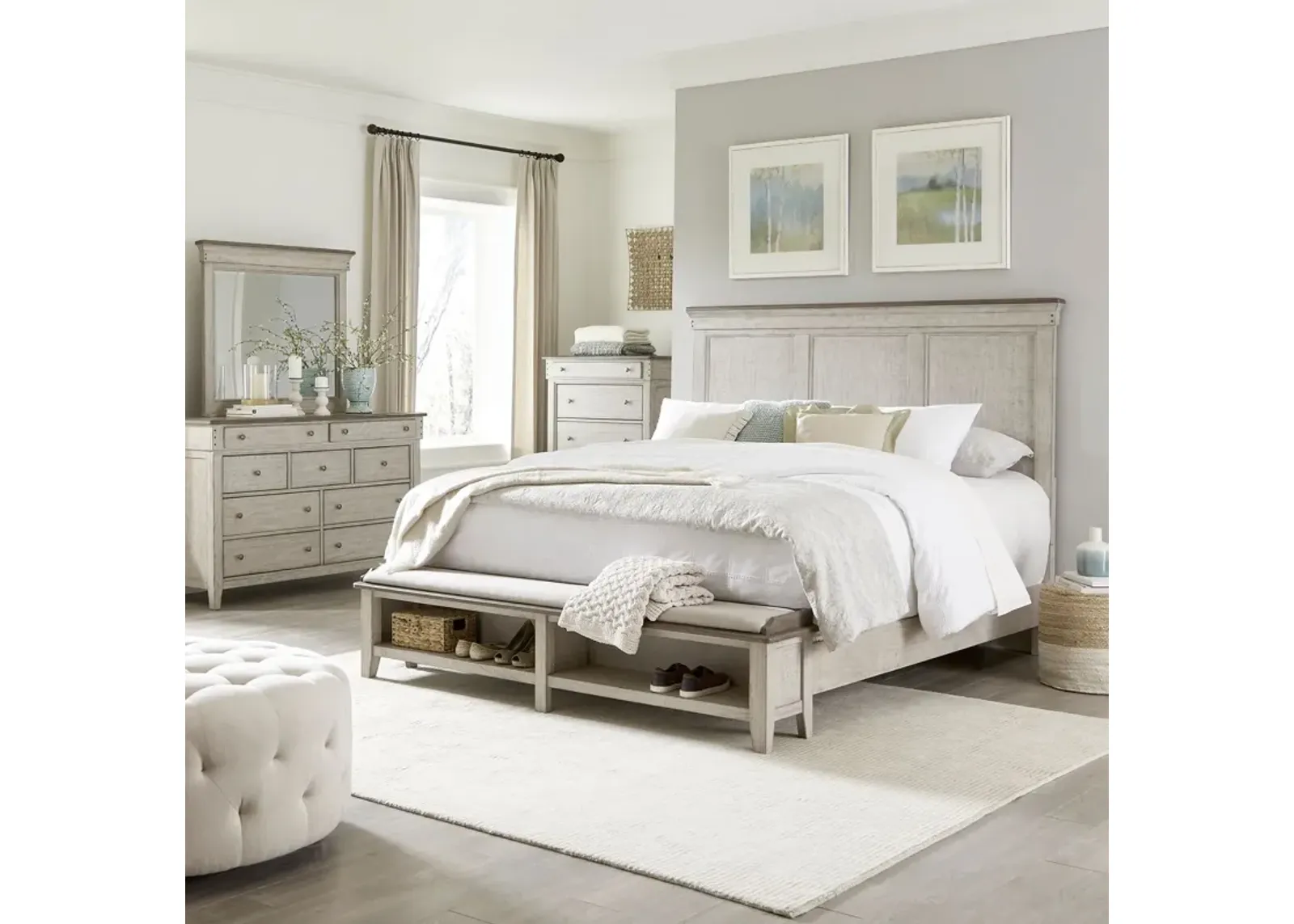 Liberty Furniture Complete Queen Bedroom Set Linen Storage Bed, Dresser, Mirror & Chest Ivy Hollow