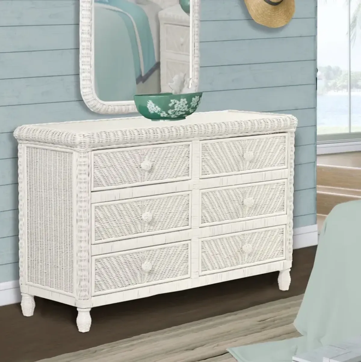 Seawinds Santa Cruz 6-Drawer Dresser with Glass Top White Finish